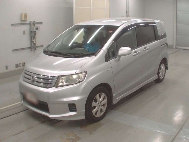 1153 Honda Freed spike GB3 2011 г. (CAA Tokyo)